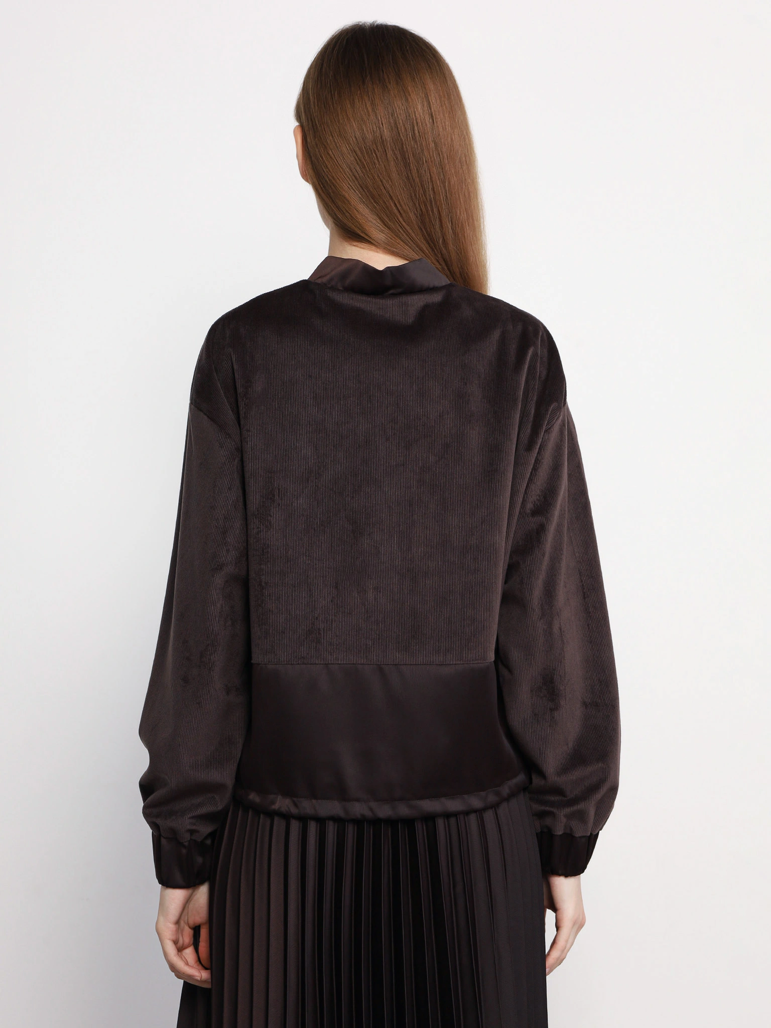 Жакет прямого кроя с кулиской по низу